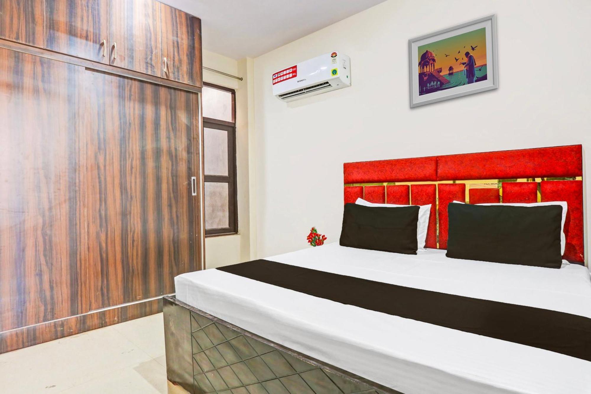 Hotel O Redbull Inn Gurgaon Exteriör bild
