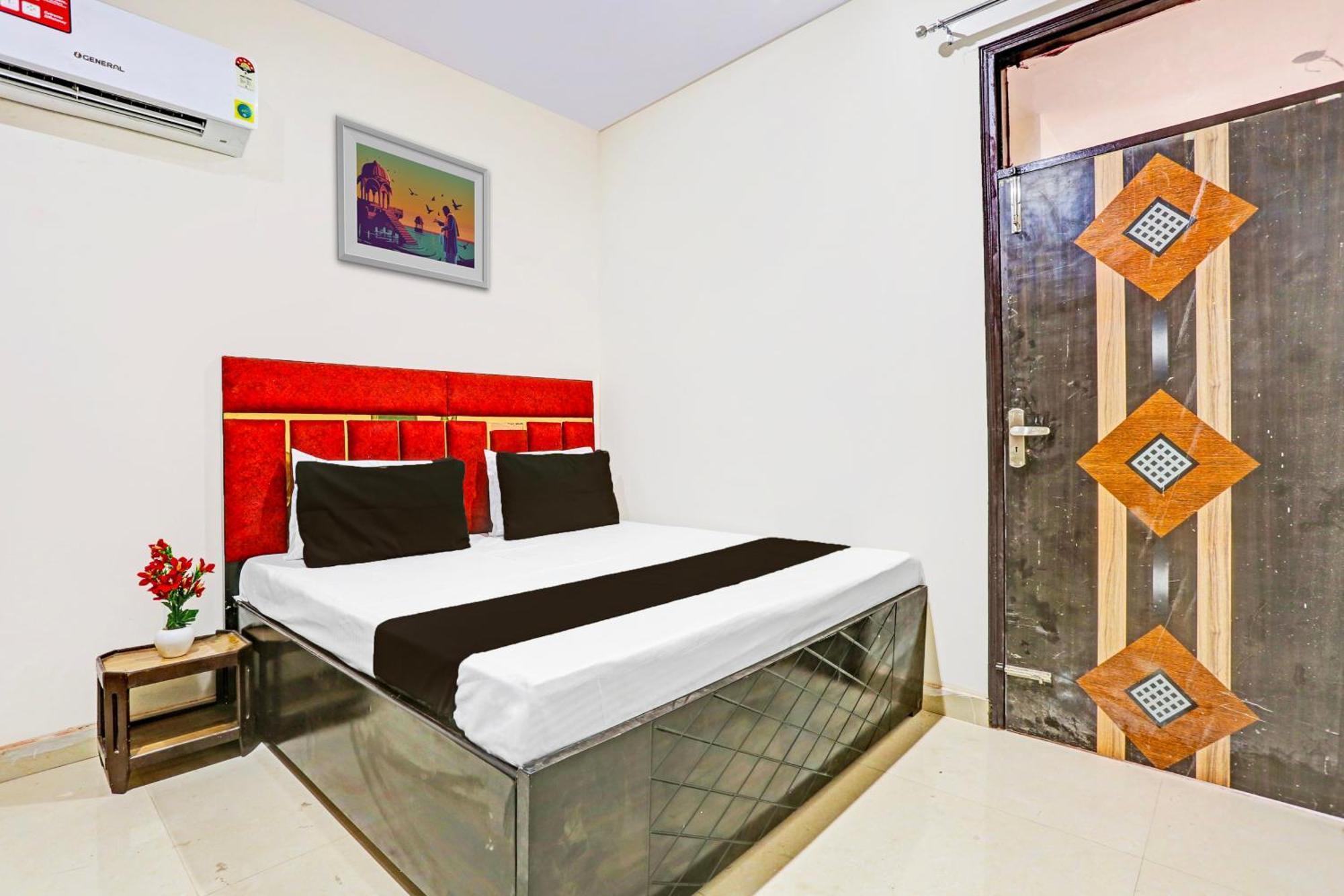 Hotel O Redbull Inn Gurgaon Exteriör bild