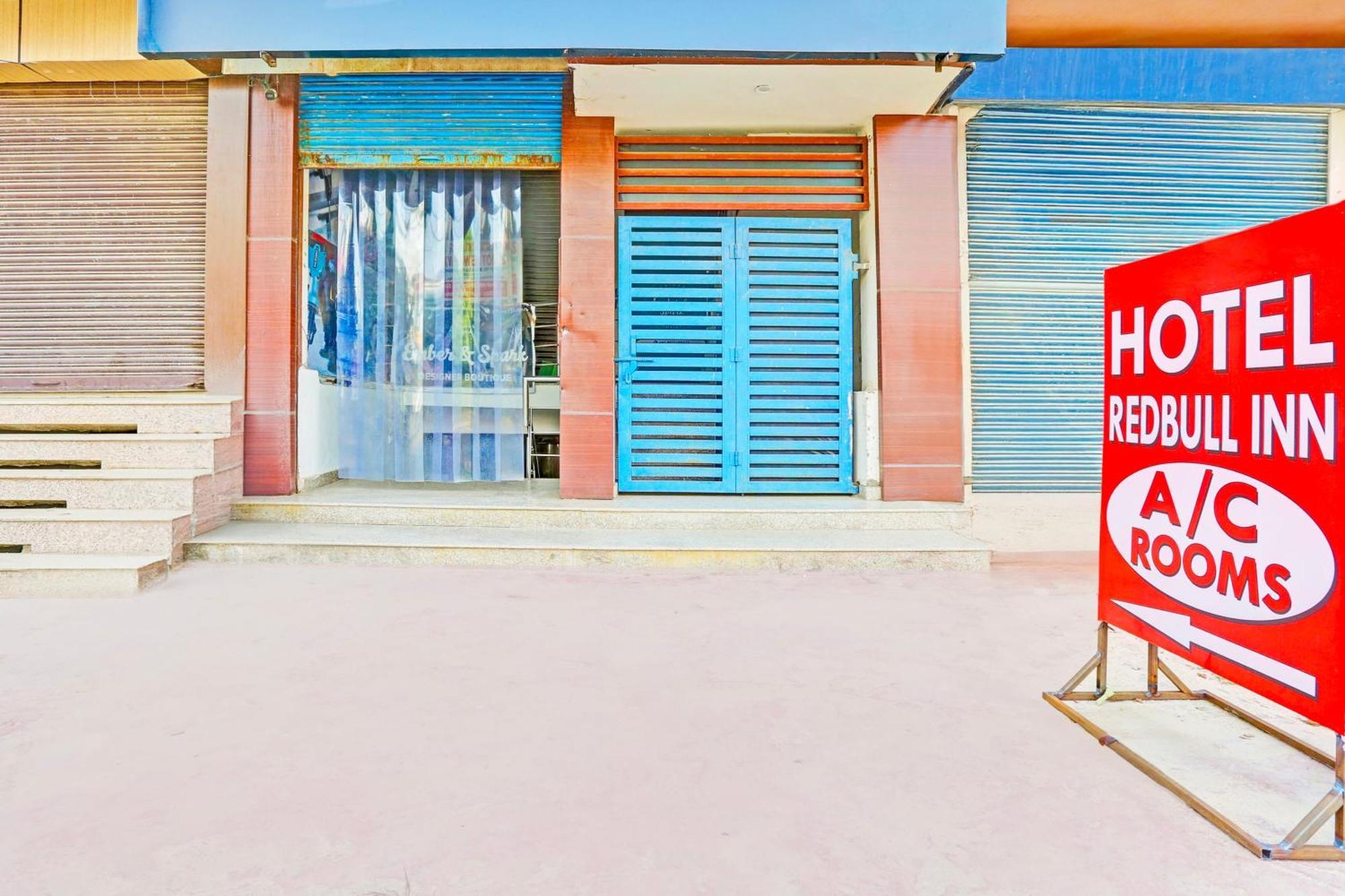 Hotel O Redbull Inn Gurgaon Exteriör bild
